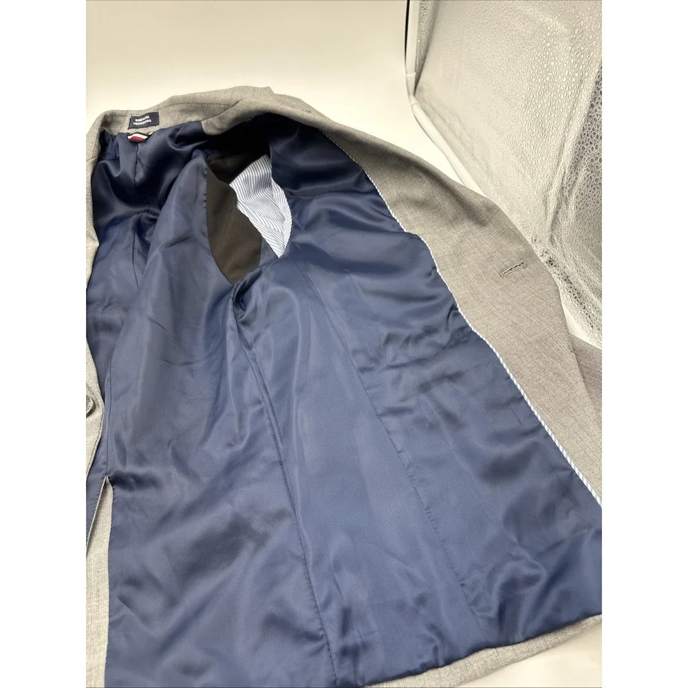 Tommy Hilfiger this product